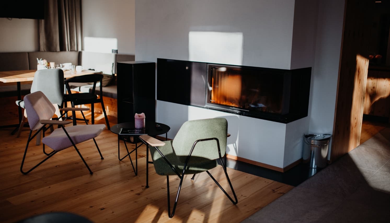 Mariandl Lounge mit Kamin