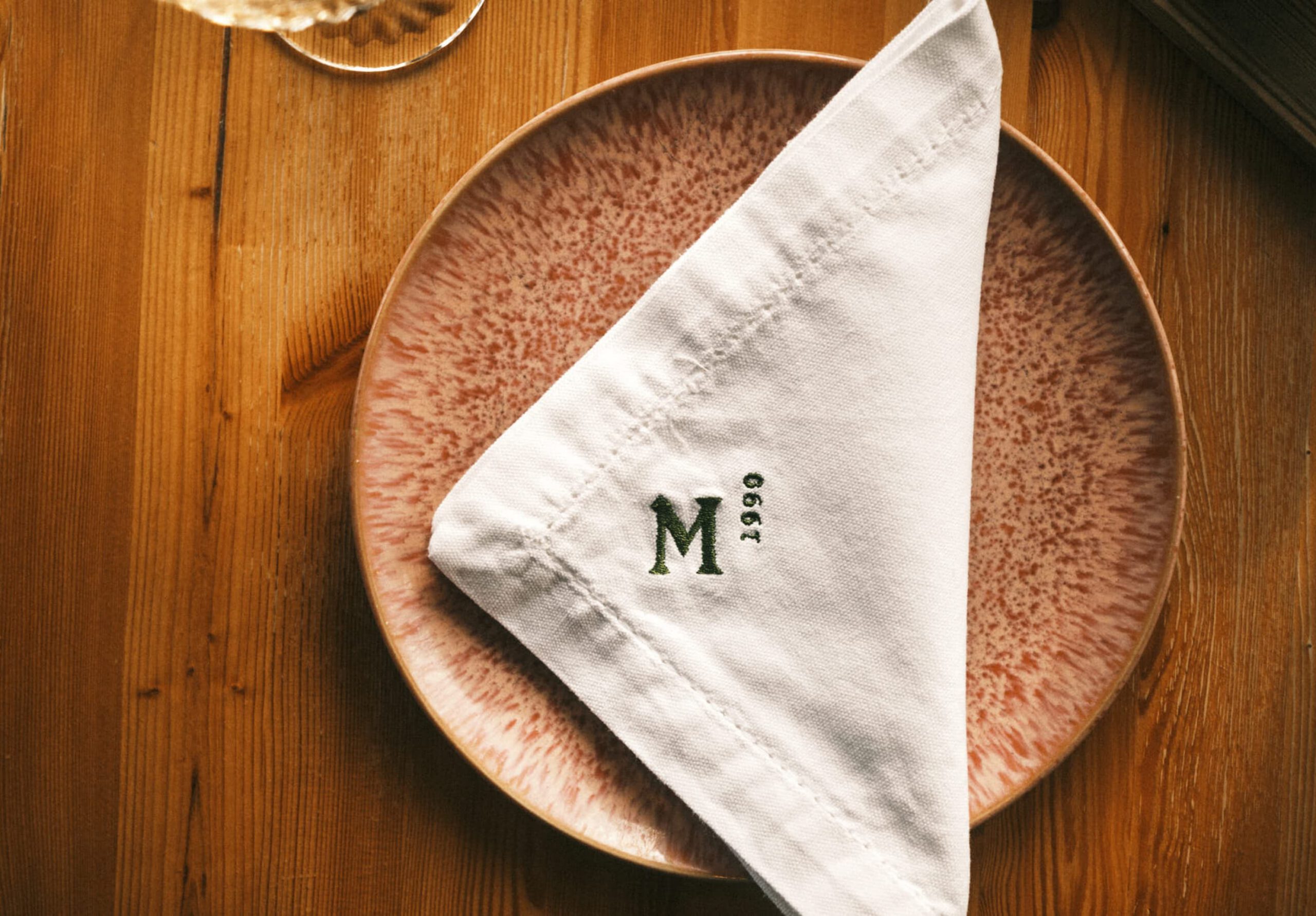 Serviette mit Logo Detail