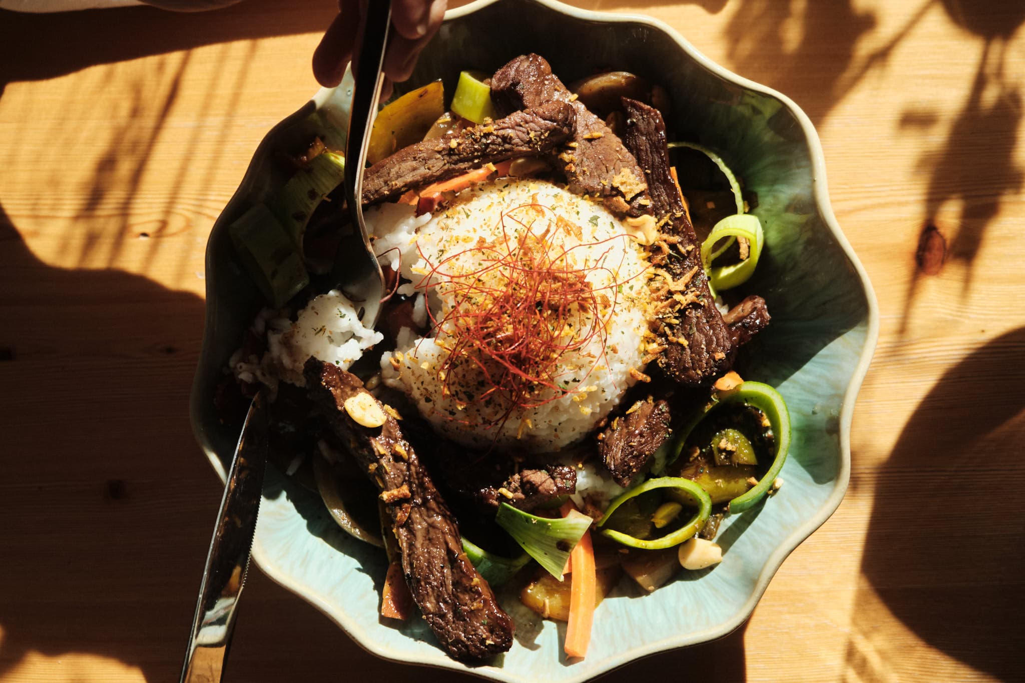 Gericht Fleisch angerichtet