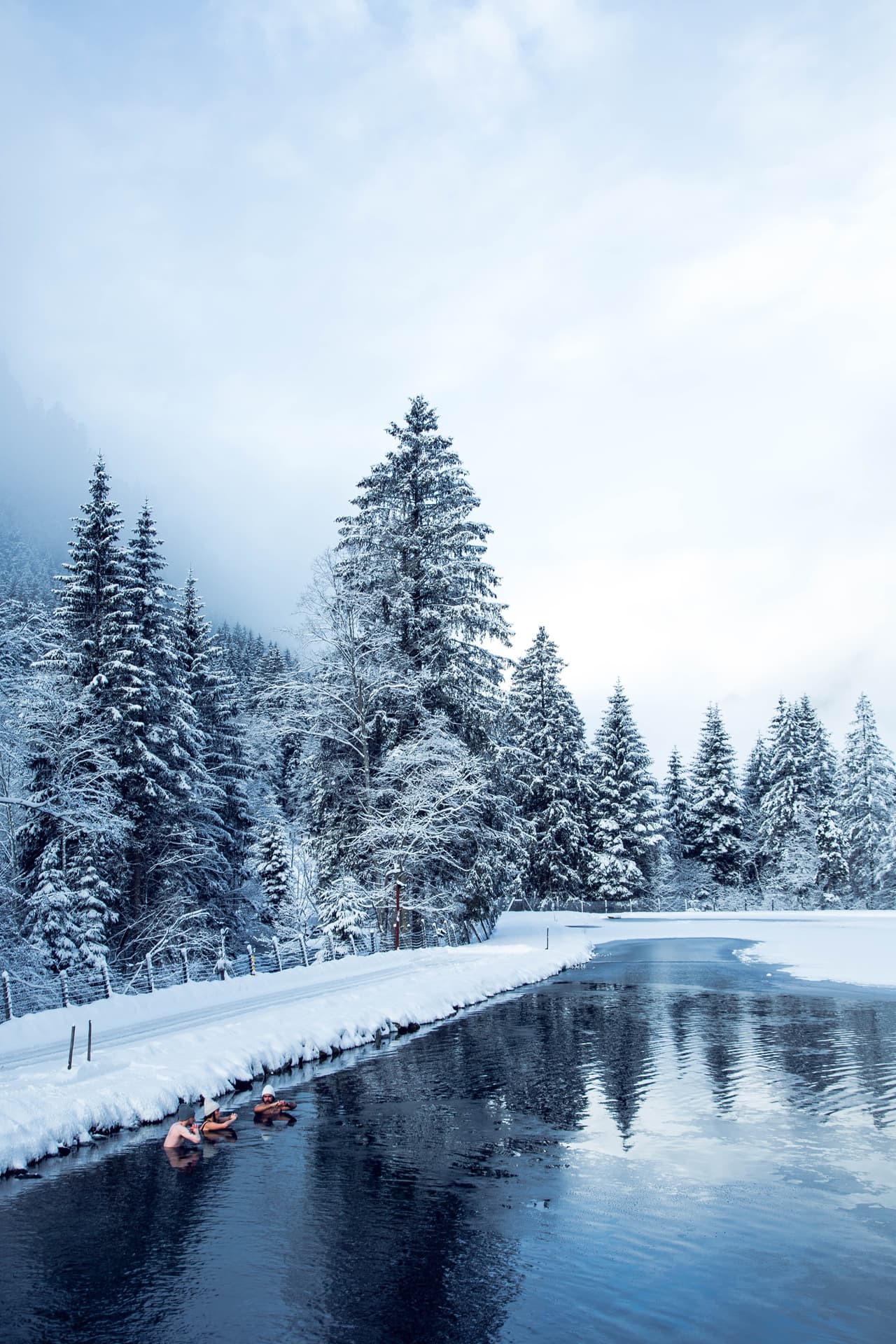 Winterlandschaft mit See